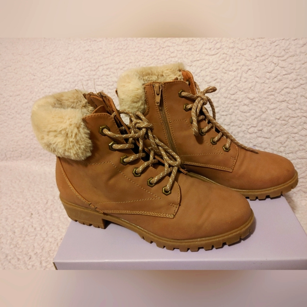 Ladies Boots